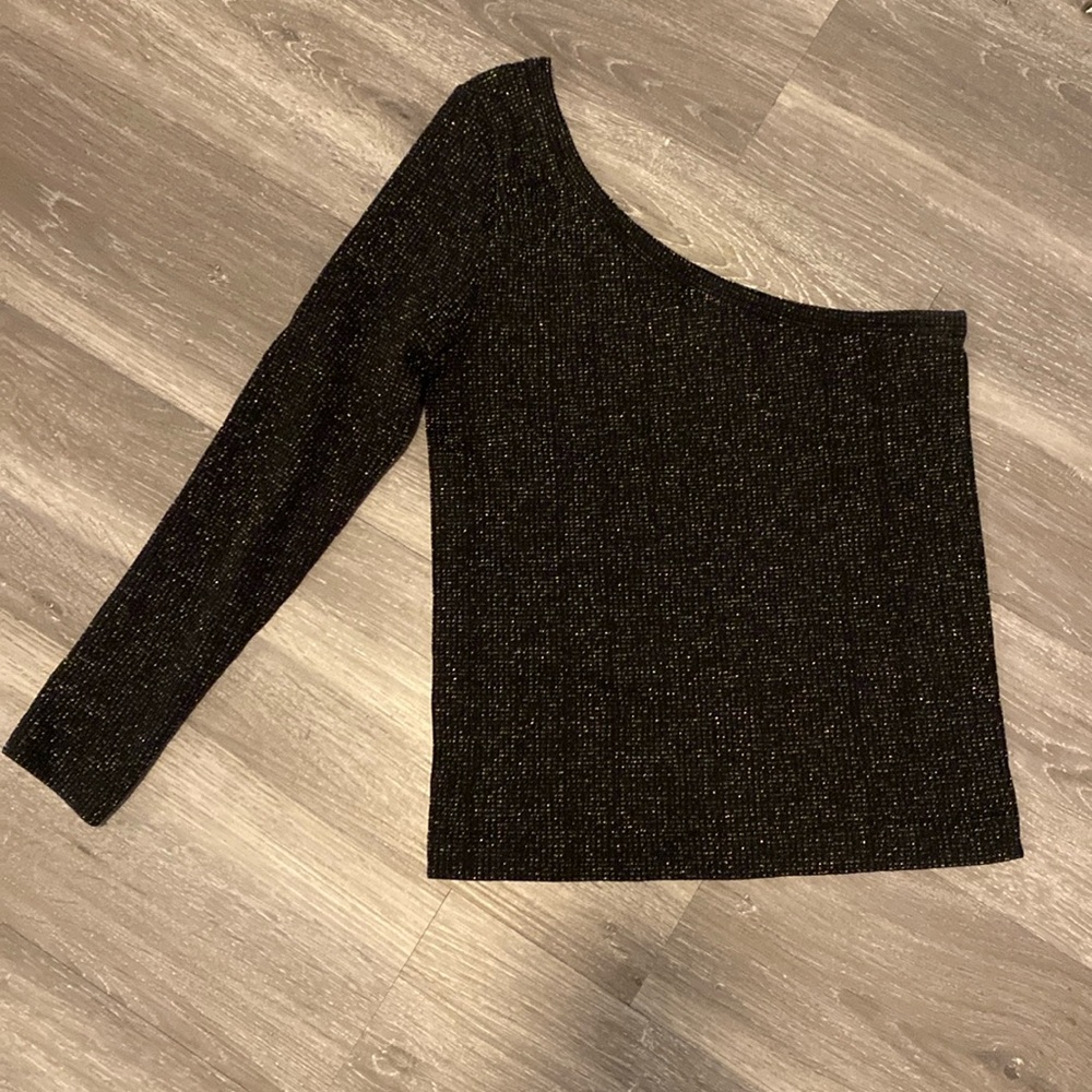 Size S one shoulder black sparkle top(no tags)